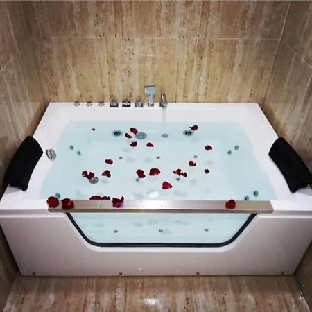 Mistik Secret Apartments Ягодина Екстериор снимка